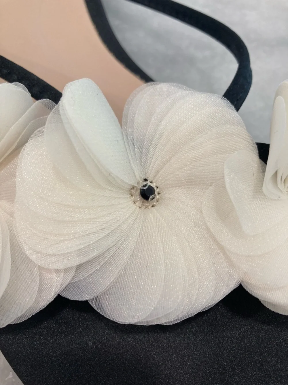 ZARA Black Cream Flower Sandals - Picture 3 of 14